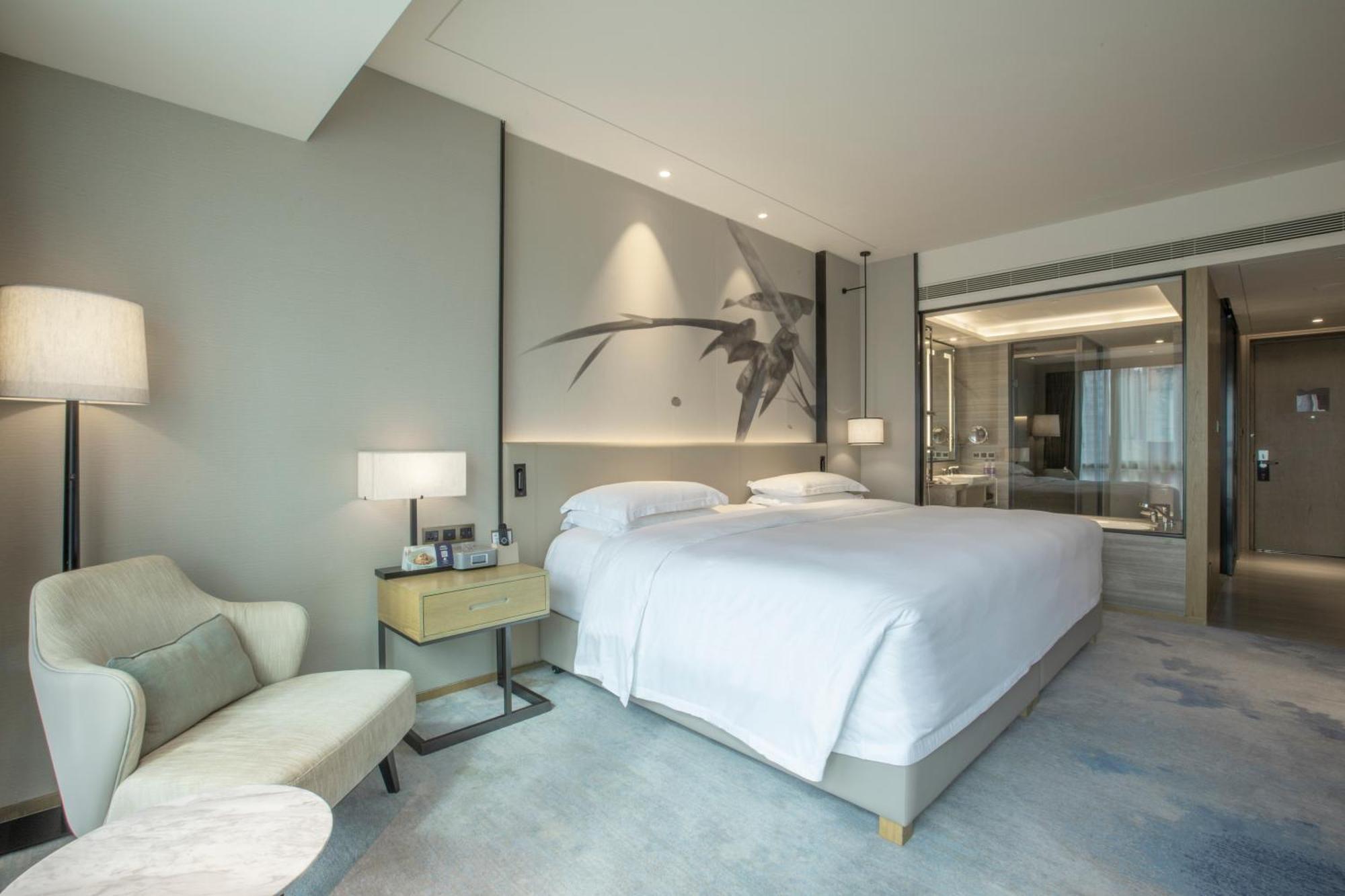 Doubletree By Hilton Hotel Shenzhen Longhua, Near Huawei, Foxcnn, Shenzhen North Railway, Uniwalk & Uniworld Shopping Mall, Sam'S Club Екстер'єр фото
