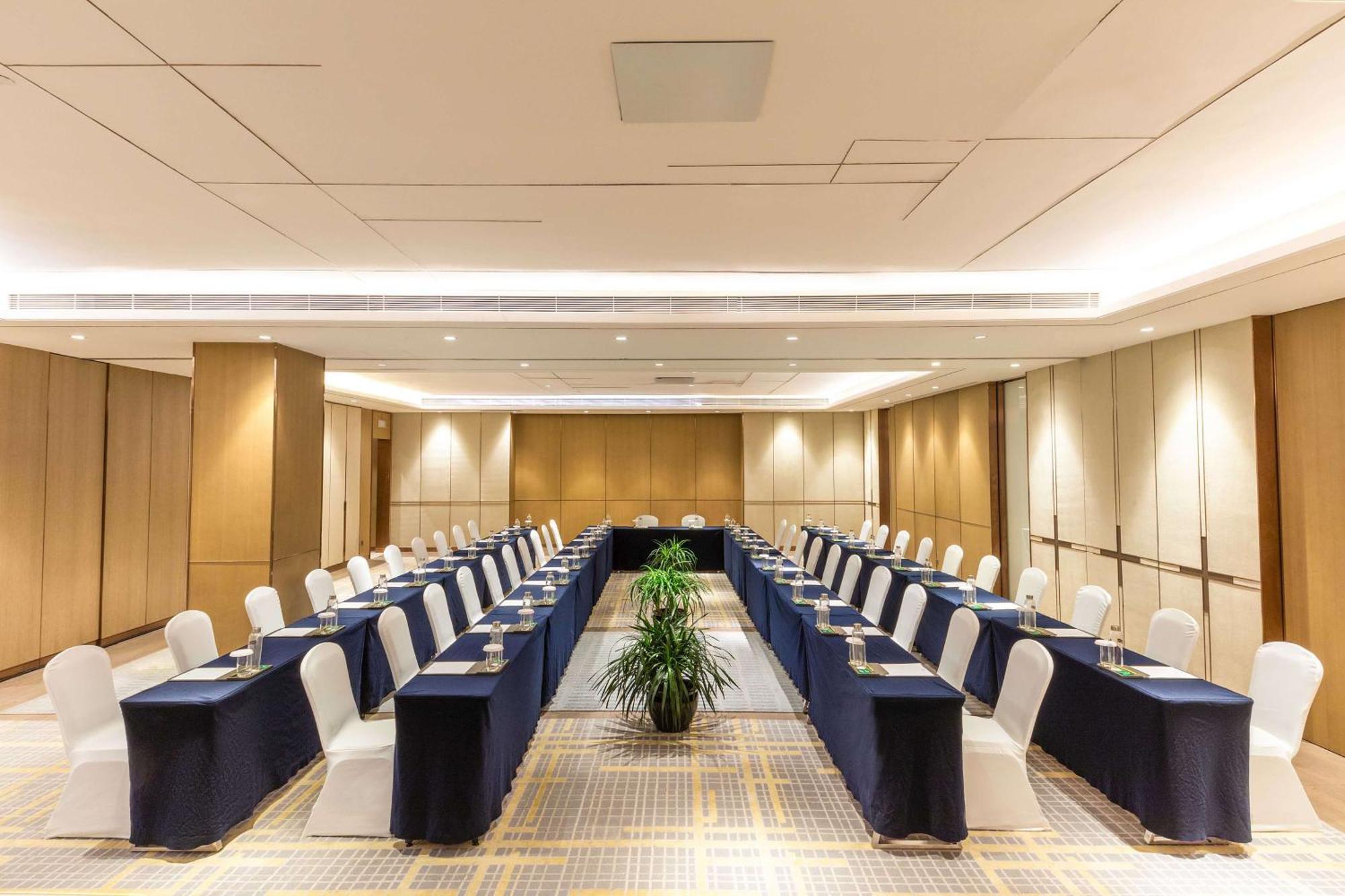 Doubletree By Hilton Hotel Shenzhen Longhua, Near Huawei, Foxcnn, Shenzhen North Railway, Uniwalk & Uniworld Shopping Mall, Sam'S Club Екстер'єр фото